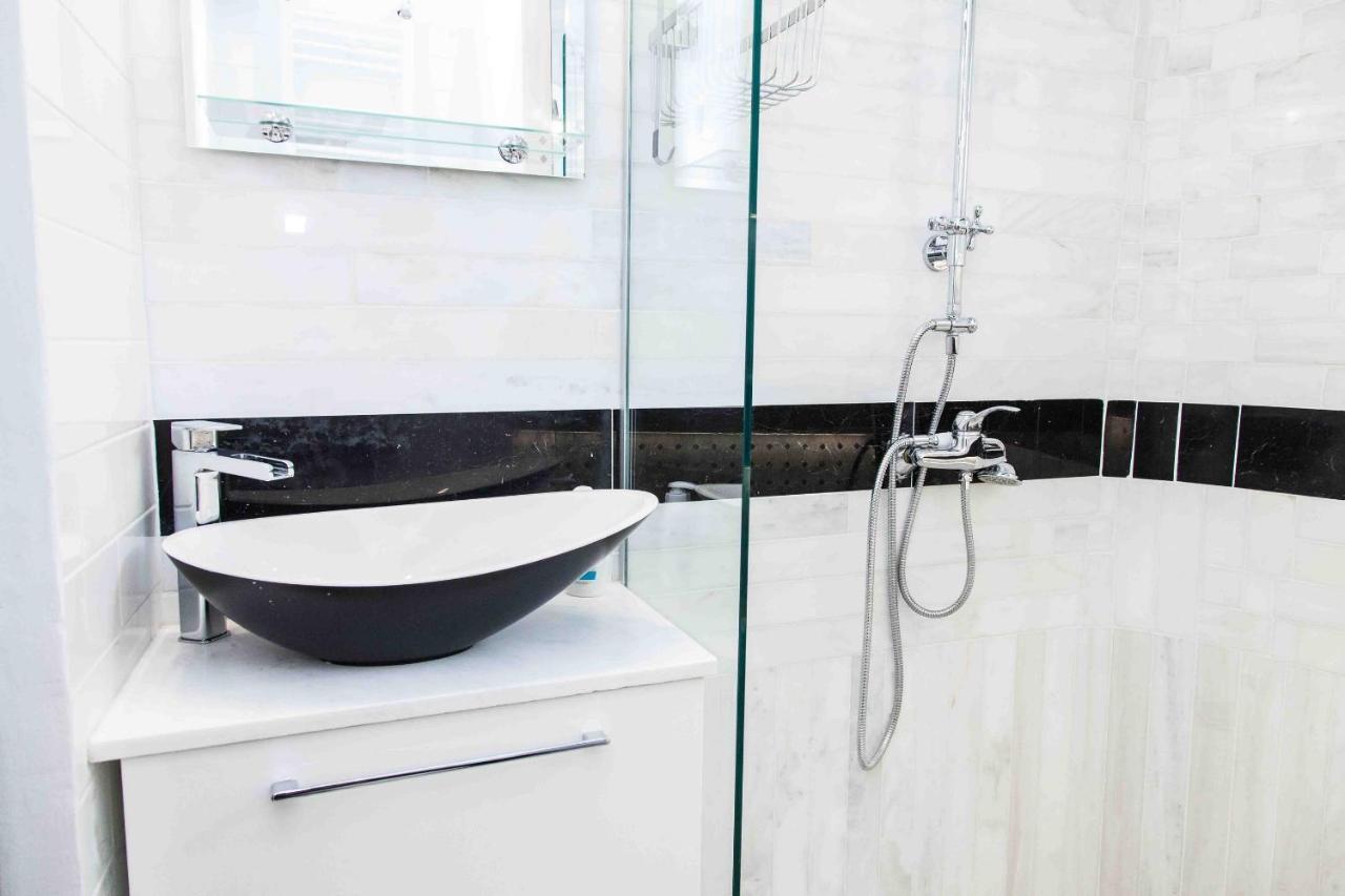 Апартаменты Gorgeous Penthouse With Private Jacuzzi And Amazing View! Афины Экстерьер фото
